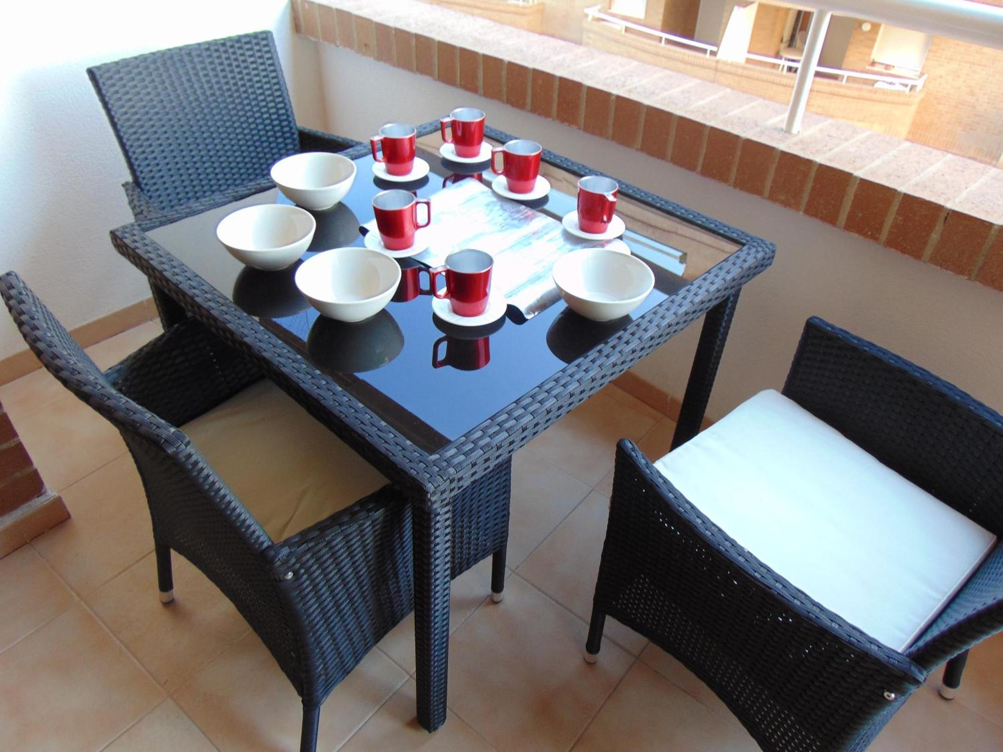Varios Con 2 Dorm En Marina Dor , La Playa De Amplaries 47 , Vista Lateral Al Mar *