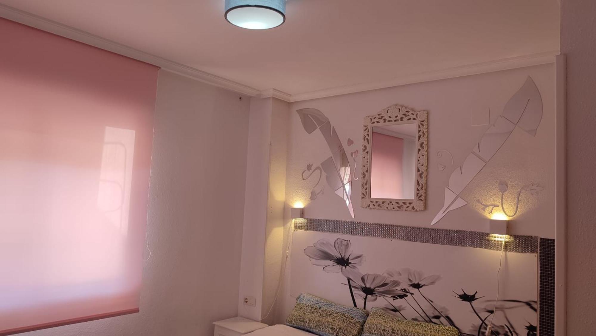 Varios Con 2 Dorm En Marina Dor , La Playa De Amplaries 47 , Vista Lateral Al Mar *