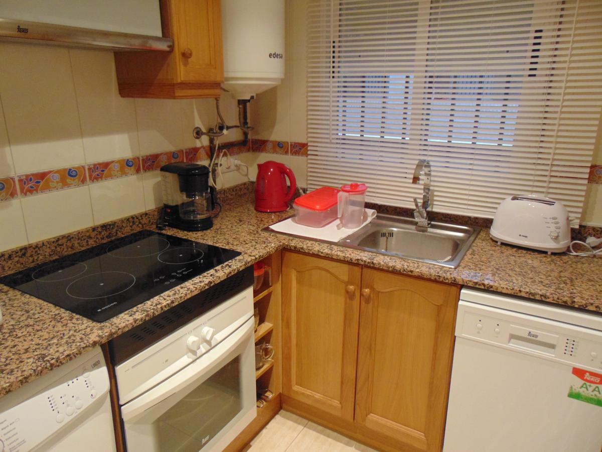Varios Con 2 Dorm En Marina Dor , La Playa De Amplaries 47 , Vista Lateral Al Mar Apartment